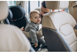 Réhausseur ou siège auto, lequel choisir ?