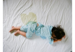 Comprendre et agir face au fuite nocturne de votre enfant